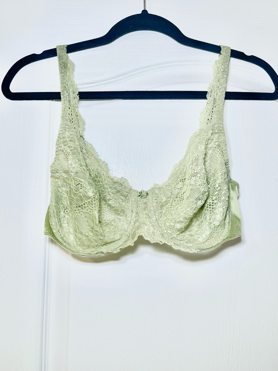 Vintage 90’s Victoria’s Secret Sage Green Lace Demi Underwire Bra 38D - Picture 2 of 11